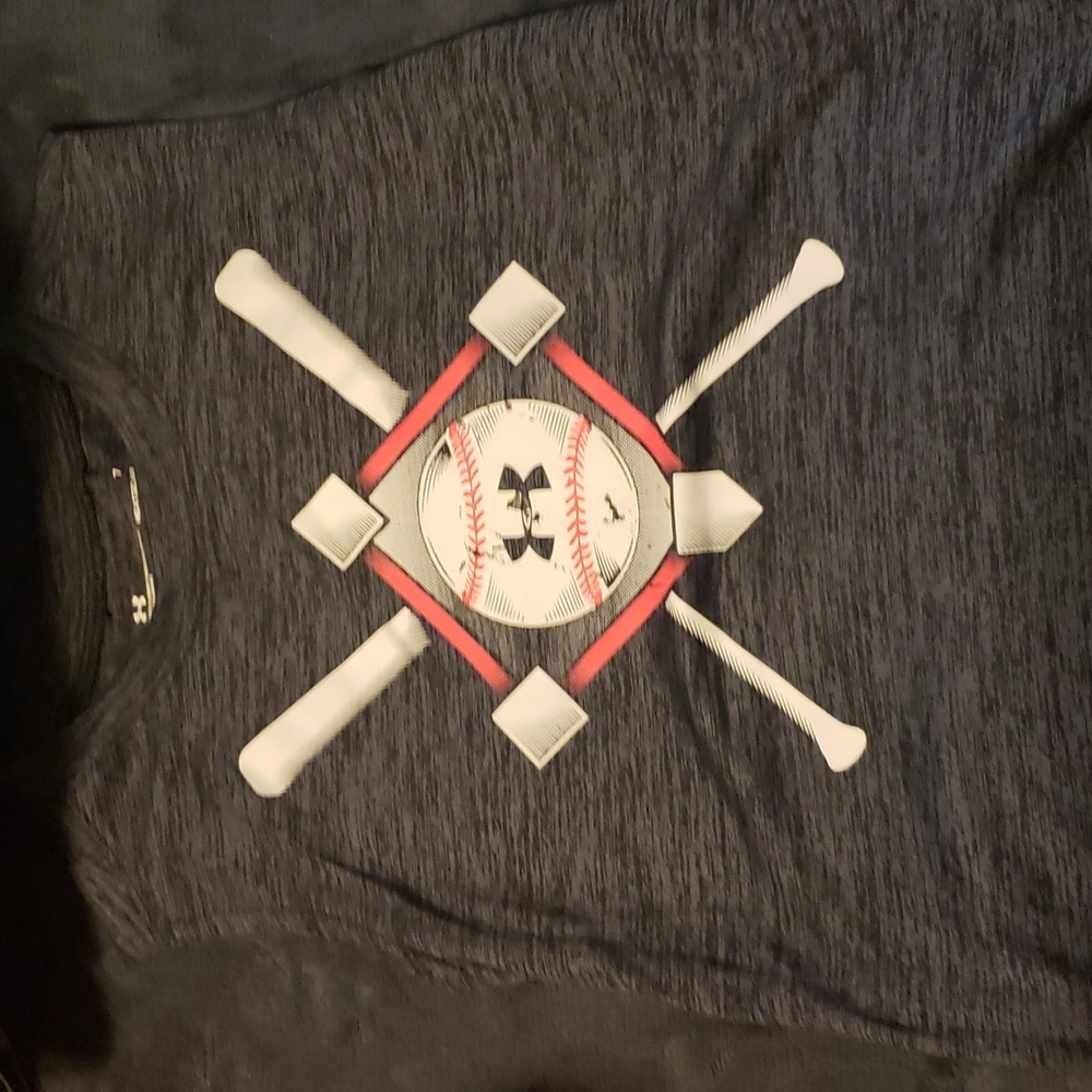 16 short sleeve underarmour shirts